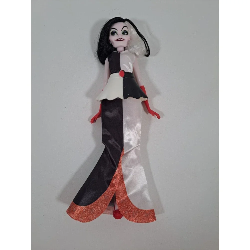 Disney Villains Cruella De Vil 11" Fashion Doll 101 Dalmatians Hasbro Red Shoes - Picture 1 of 7